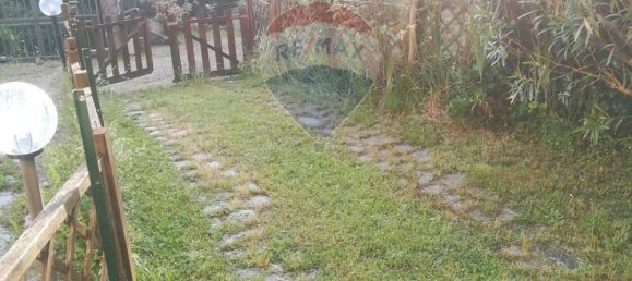 5 rooms Apartment in Reggello, Italy No. 51010 6