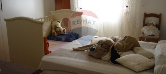 5 rooms Apartment in Reggello, Italy No. 51010 21