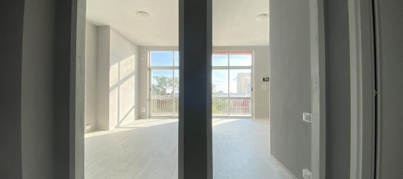 Квартира с 3 комнатами в Лайгуэлья, Италия № 117624 5