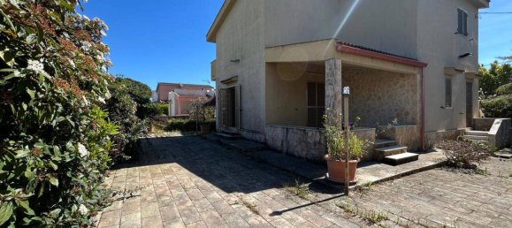 6 rooms Villa in Pulsano, Italy No. 43338 2