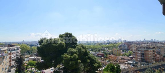 1 غرف نوم شقة في Rome, Italy رقم 356903 3