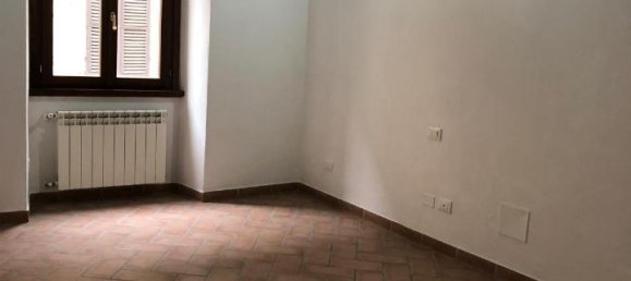 5 rooms Apartment in Poggibonsi, Italy No. 112789 10