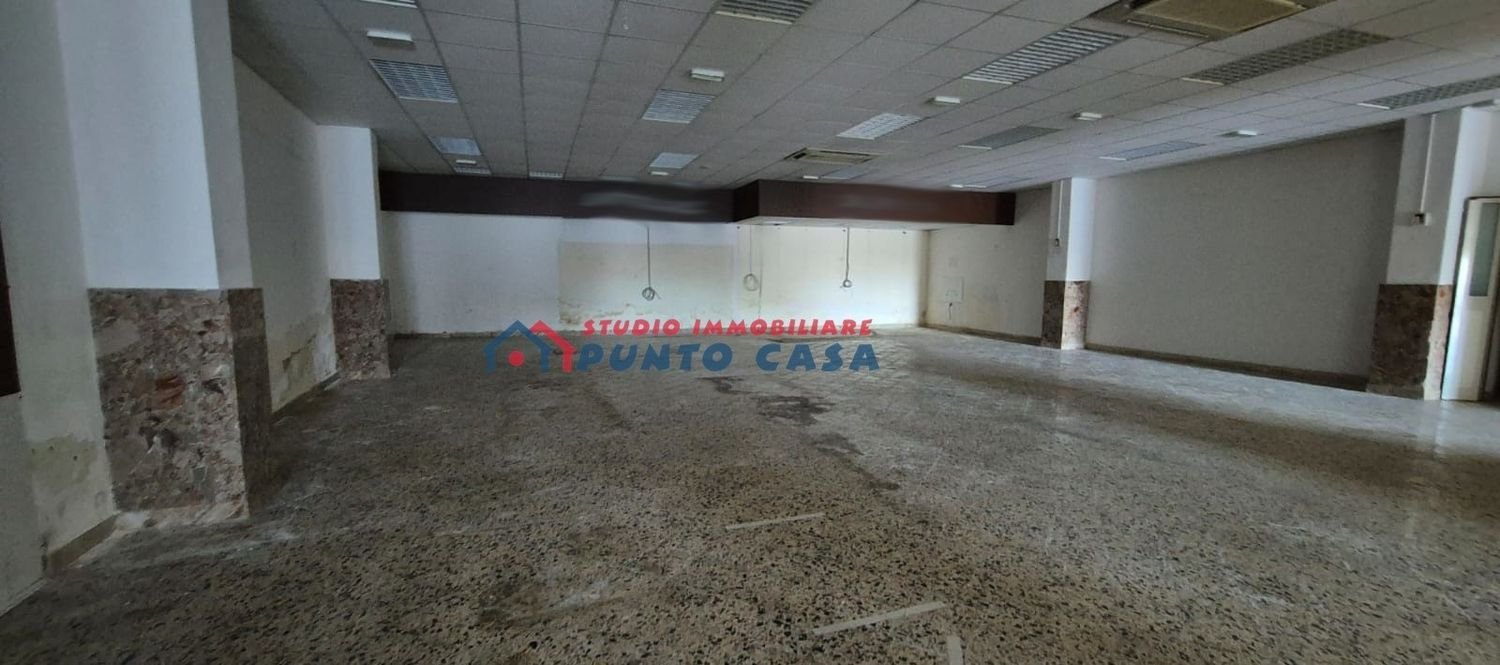 Imóvel comercial em Paceco, Italy 400 m² N.º 72727