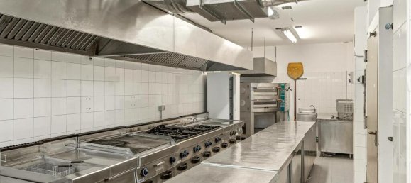 Villa T4 em Passignano sul Trasimeno, Italy N.º 53489 31