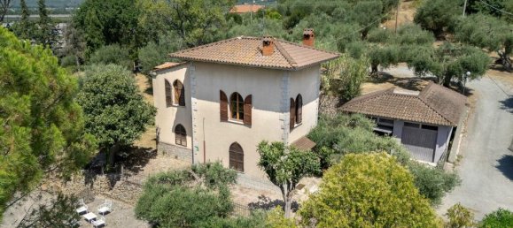 Villa T4 em Passignano sul Trasimeno, Italy N.º 53489 78
