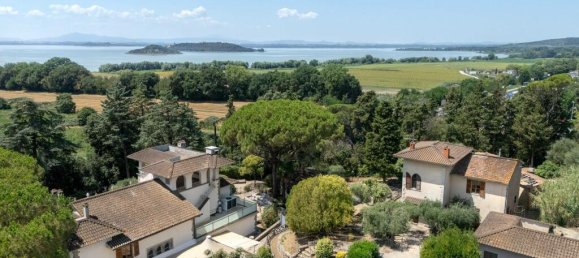 Villa T4 em Passignano sul Trasimeno, Italy N.º 53489 6