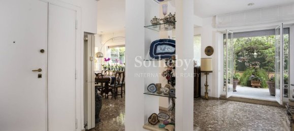6 bedrooms Apartment in Rome, Italy No. 365233 16