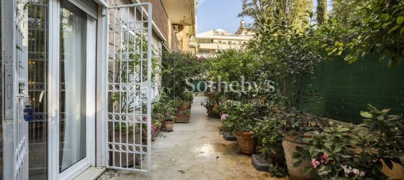 6 bedrooms Apartment in Rome, Italy No. 365233 17