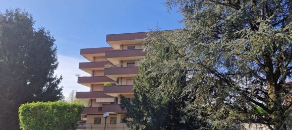 Квартира с 3 комнатами в Лимбьяте, Италия № 102304 15