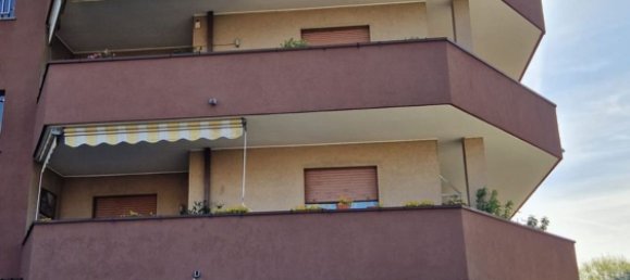 Квартира с 3 комнатами в Лимбьяте, Италия № 102304 3