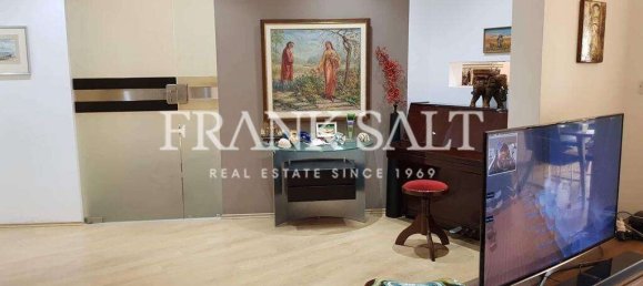 3 Schlafzimmer Wohnung in Saint Julian's, Malta, Nr. 8922 4