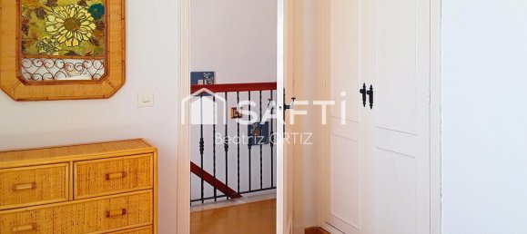 Adosado de 3 dormitorios en Chipiona, Spain No. 180378 4