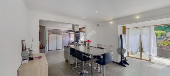 5 Schlafzimmer Haus in Ennery, France, Nr. 182352 14