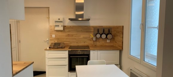 Edificio de 1 habitación en Orleans, France No. 260836 2