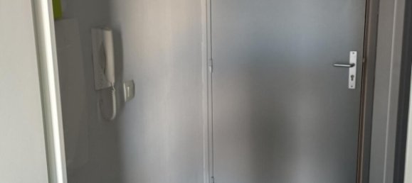 1 bedroom Apartment in Valenciennes, France No. 56893 2