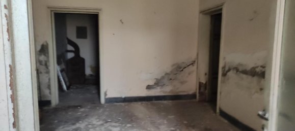 10-salle Bâtiment à Piombino, Italy No. 26809 5