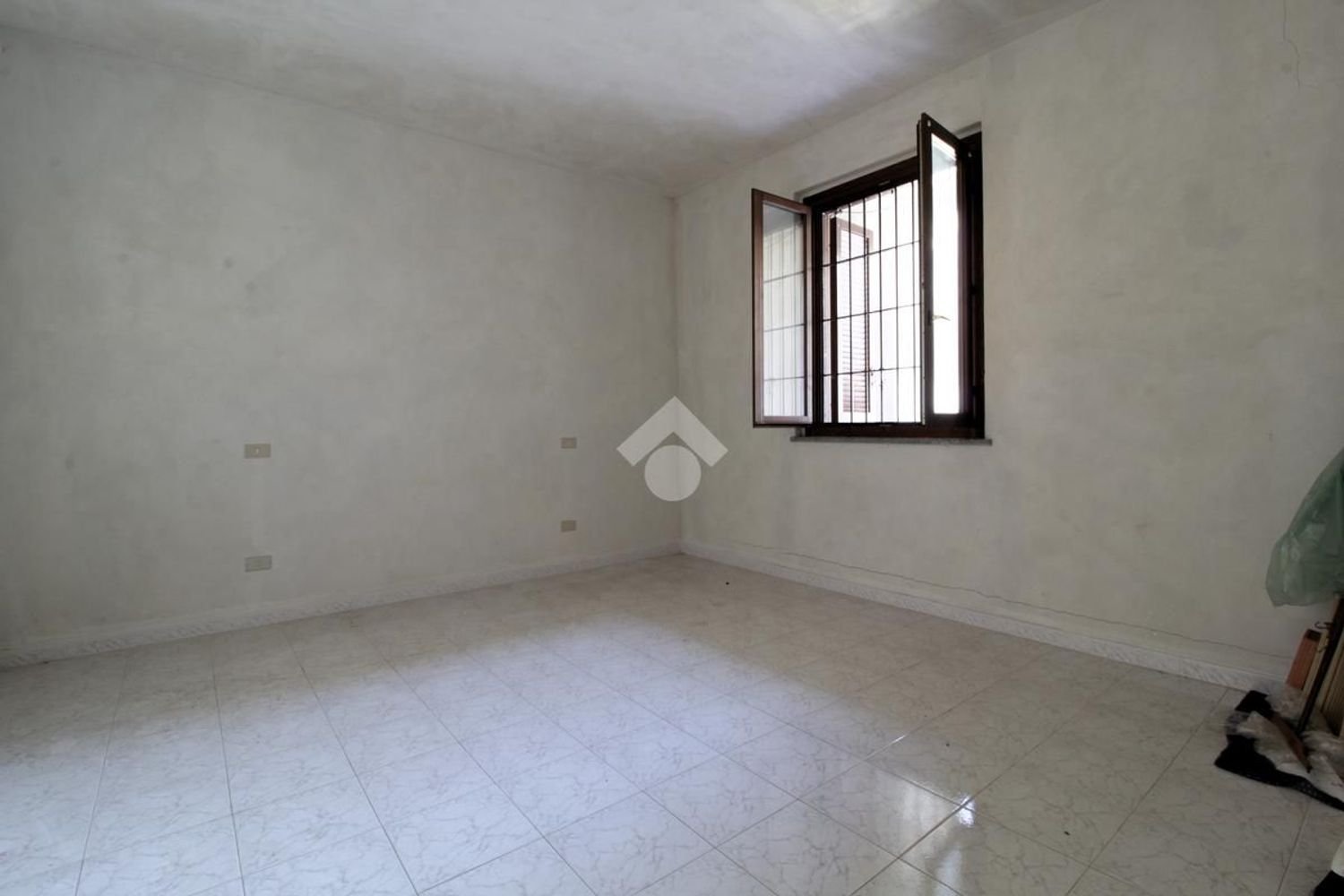 2 rooms House in Sedriano, Italy No. 112845