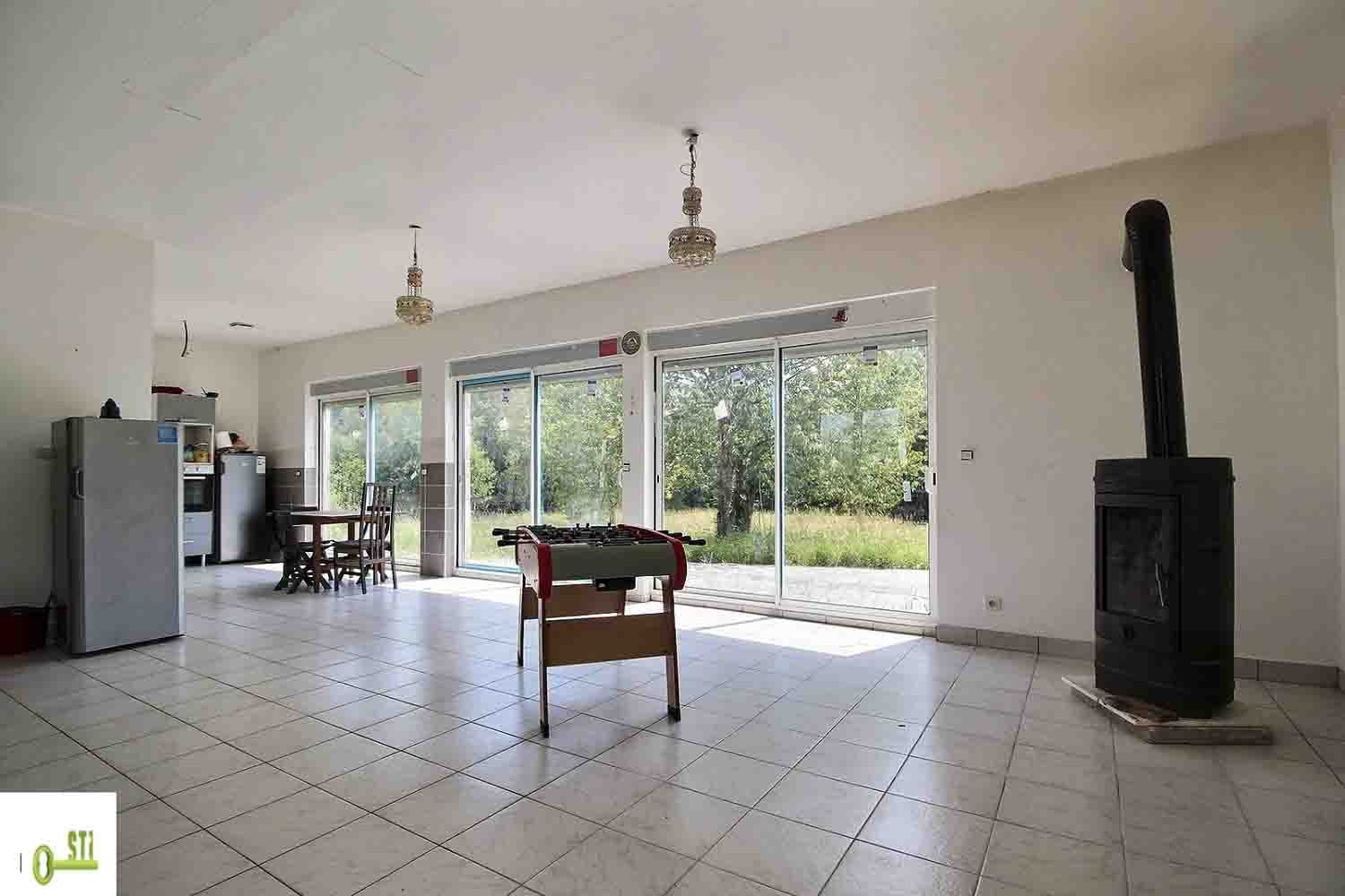 3 غرف نوم منزل في Sainte-Genevieve-des-Bois, France رقم 267266