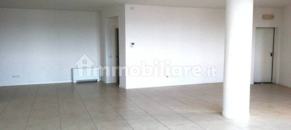 1 room Office in Imola, Italy No. 122318 4