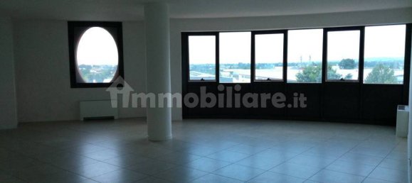 1 room Office in Imola, Italy No. 122318 3