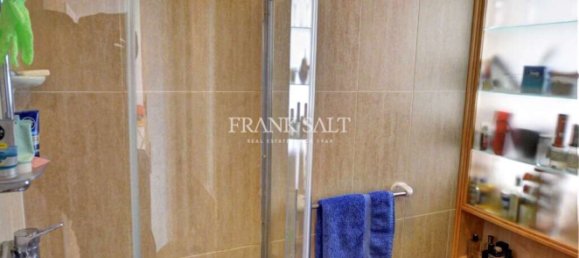 2 Schlafzimmer Penthouse in Sliema, Malta, Nr. 8274 10