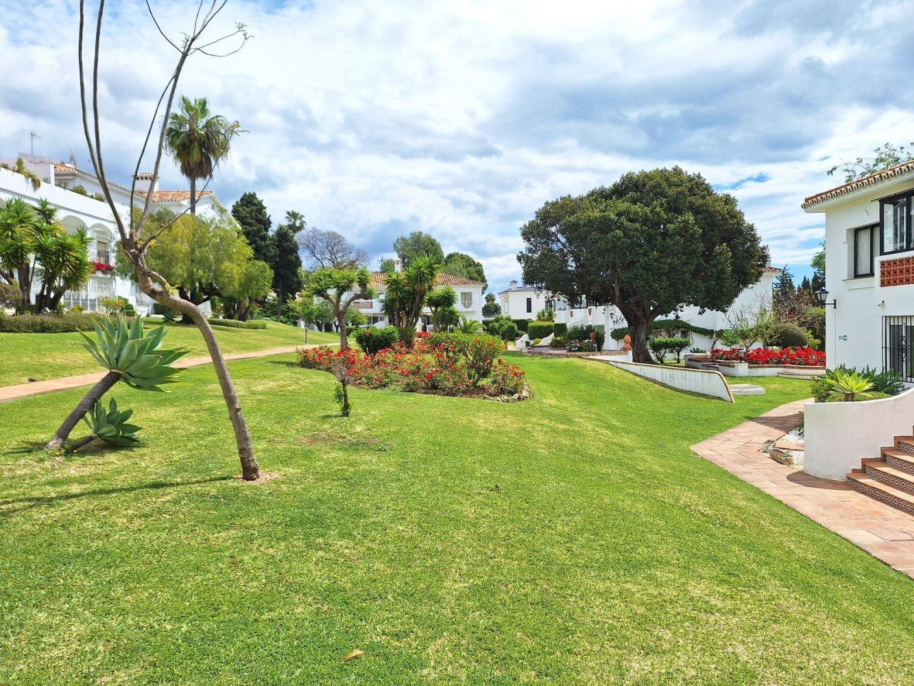 Квартира с 2 спальнями в Эстепона, Испания № 145004