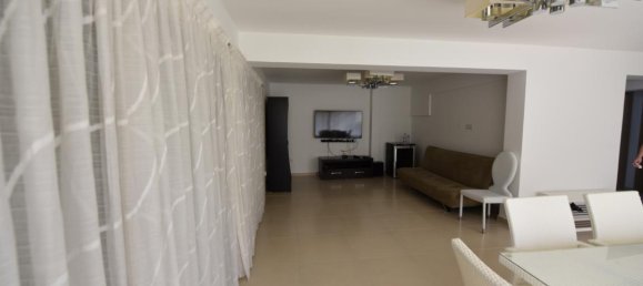 4 bedrooms Villa in Limassol, Cyprus No. 12836 4