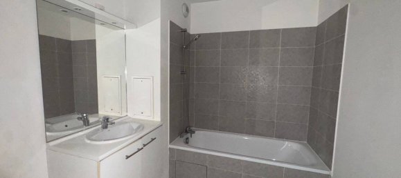 2 bedrooms Apartment in Villepinte, France No. 326863 9