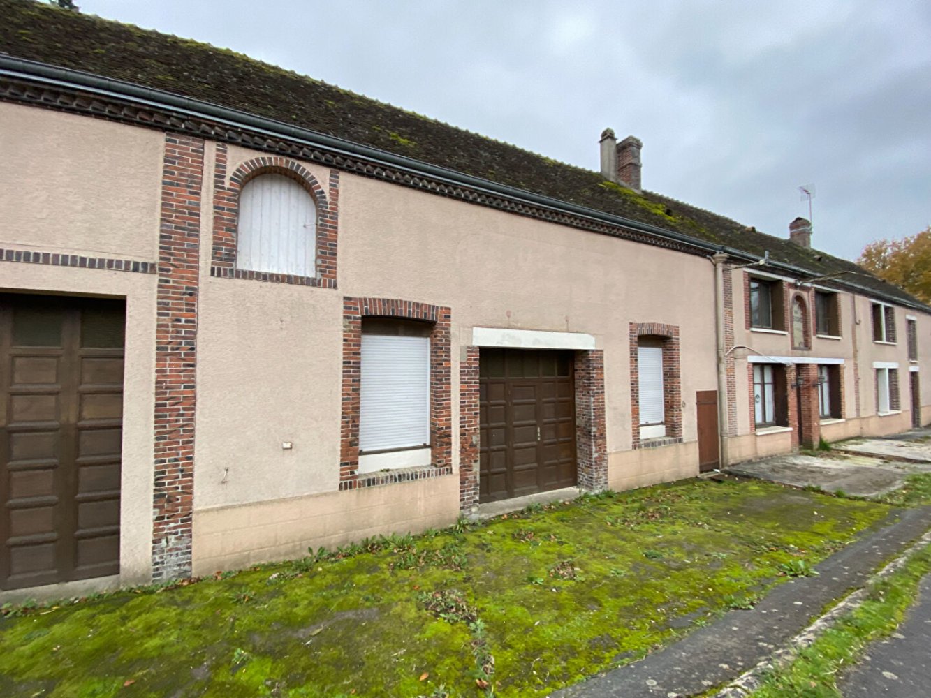 Дом с 8 спальнями в Сен-Виктор-де-Бютон, Франция № 88355