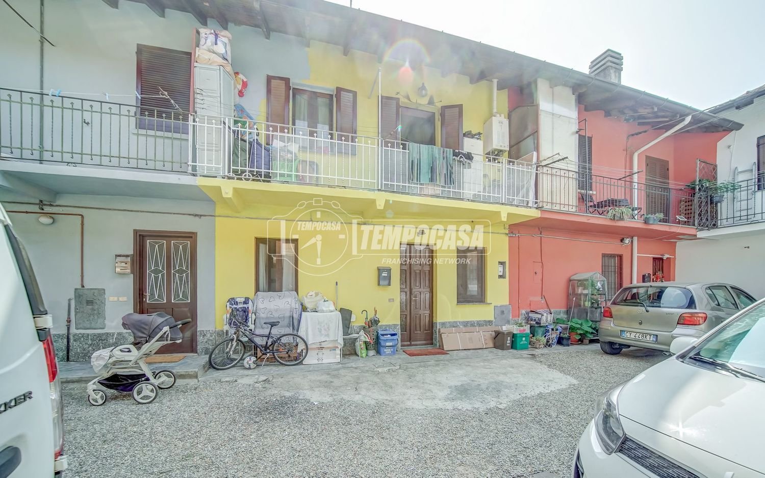 3 chambres Duplex à Somma Lombardo, Italy No. 359561