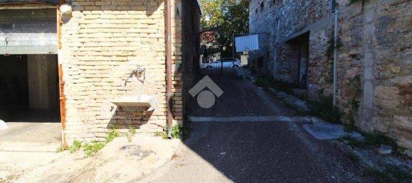 Entrepôt à San Benedetto del Tronto, Italy 149m² No. 315784 10