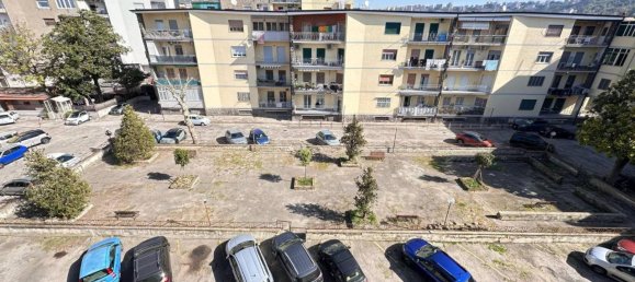 3 rooms Apartment in Naples, Italy No. 37371 20