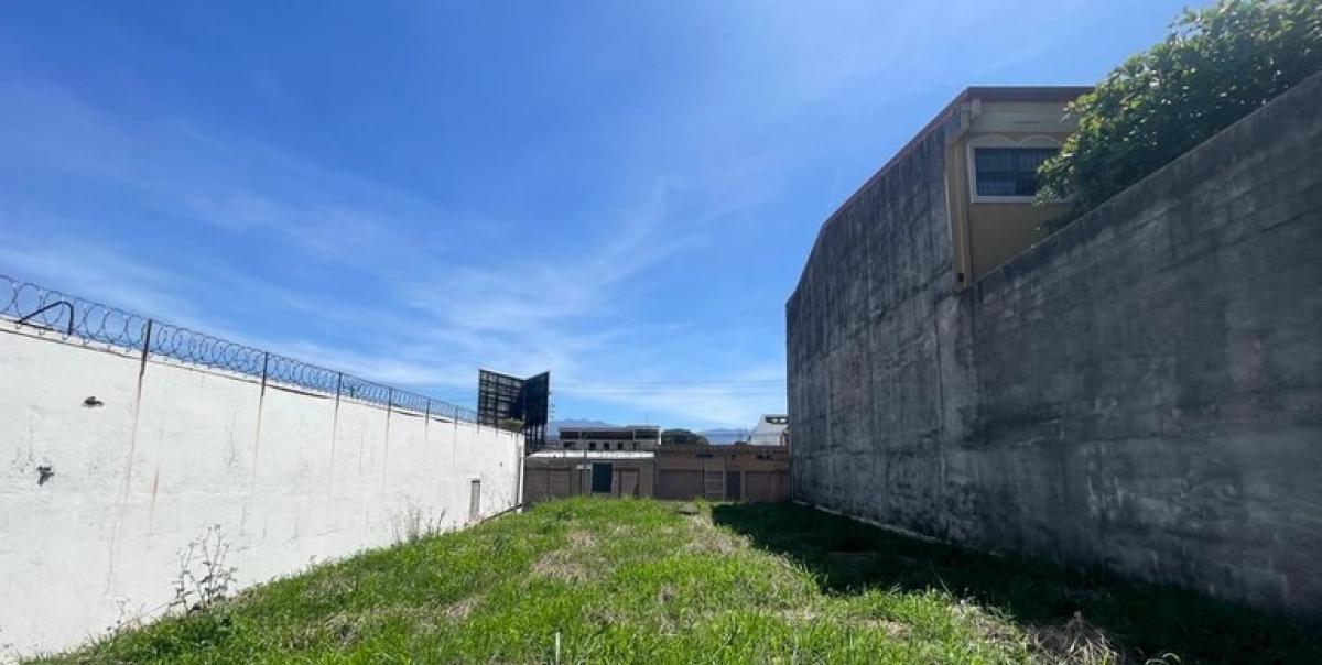  Land in Santa Ana, Costa Rica No. 1965