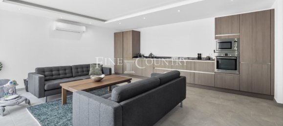 7 bedrooms Villa in Lagoa, Portugal No. 97951 33