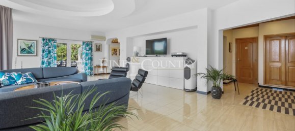 7 bedrooms Villa in Lagoa, Portugal No. 97951 8