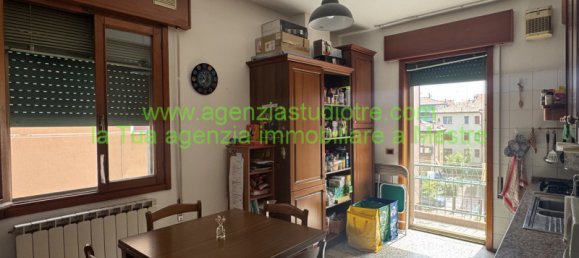 2 rooms Apartment in Venice, Italy No. 295966 2