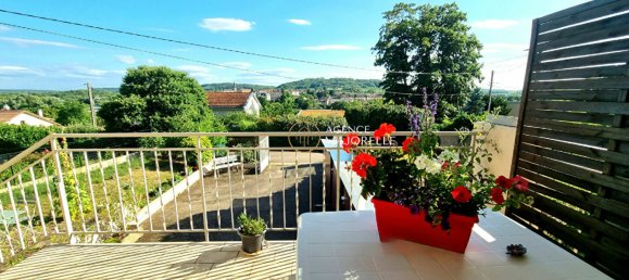 Дом с 3 спальнями в Шарм, Франция № 350191 2