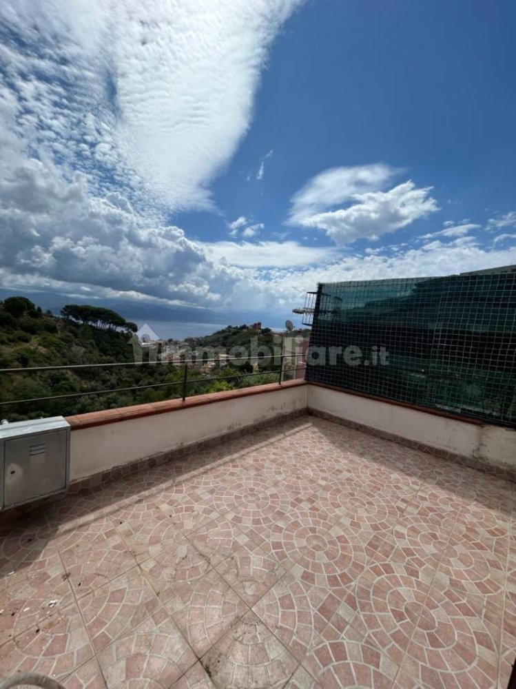 Apartamento T2 em Messina, Italy N.º 307991