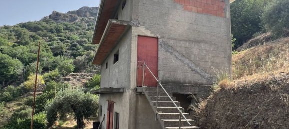 Casa de 4 divisões em Fiumedinisi, Italy N.º 257026 5