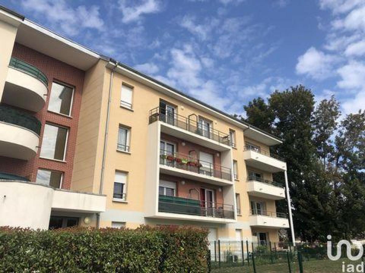 Condominio de 2 dormitorios en Persan, France No. 15573