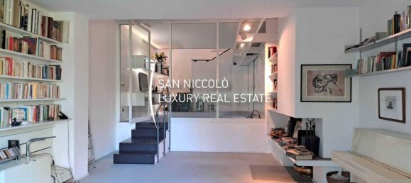 3 bedrooms House in Florence, Italy No. 48313 13