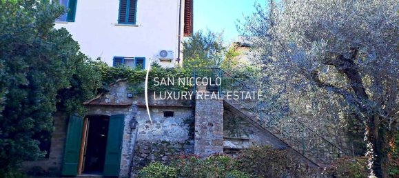 3 bedrooms House in Florence, Italy No. 48313 10