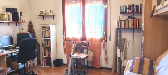 4 bedrooms Apartment in Prato, Italy No. 344093 8