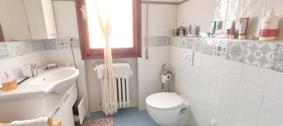 4 bedrooms Apartment in Prato, Italy No. 344093 19