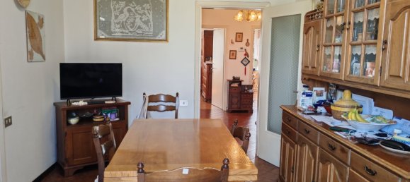 4 bedrooms Apartment in Prato, Italy No. 344093 4