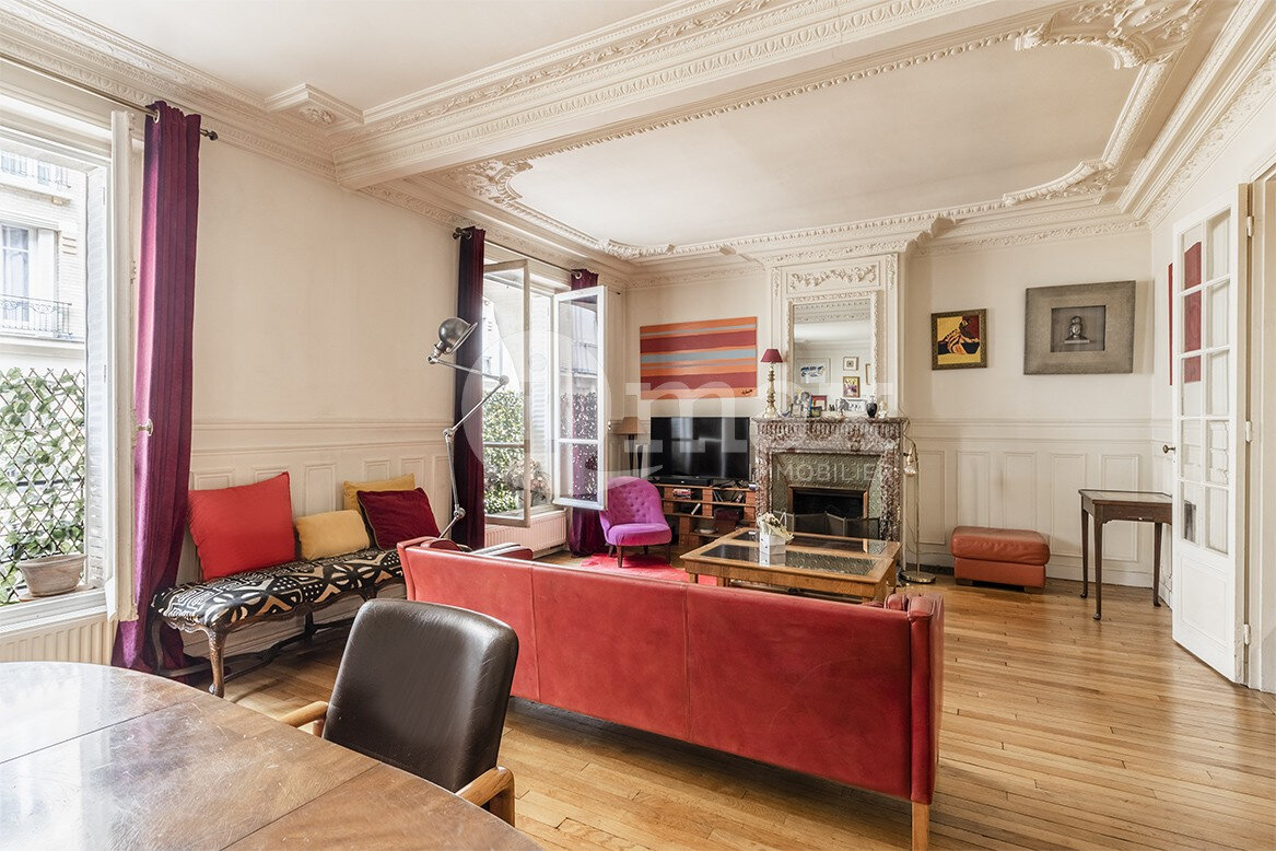 3 Schlafzimmer Wohnung in Courbevoie, France, Nr. 170295