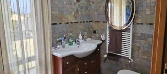 3-salle Appartement à Limbiate, Italy No. 334540 8