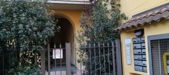 3-salle Appartement à Limbiate, Italy No. 334540 2
