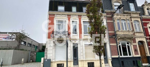 7 rooms Building in Calais, France No. 57479 2