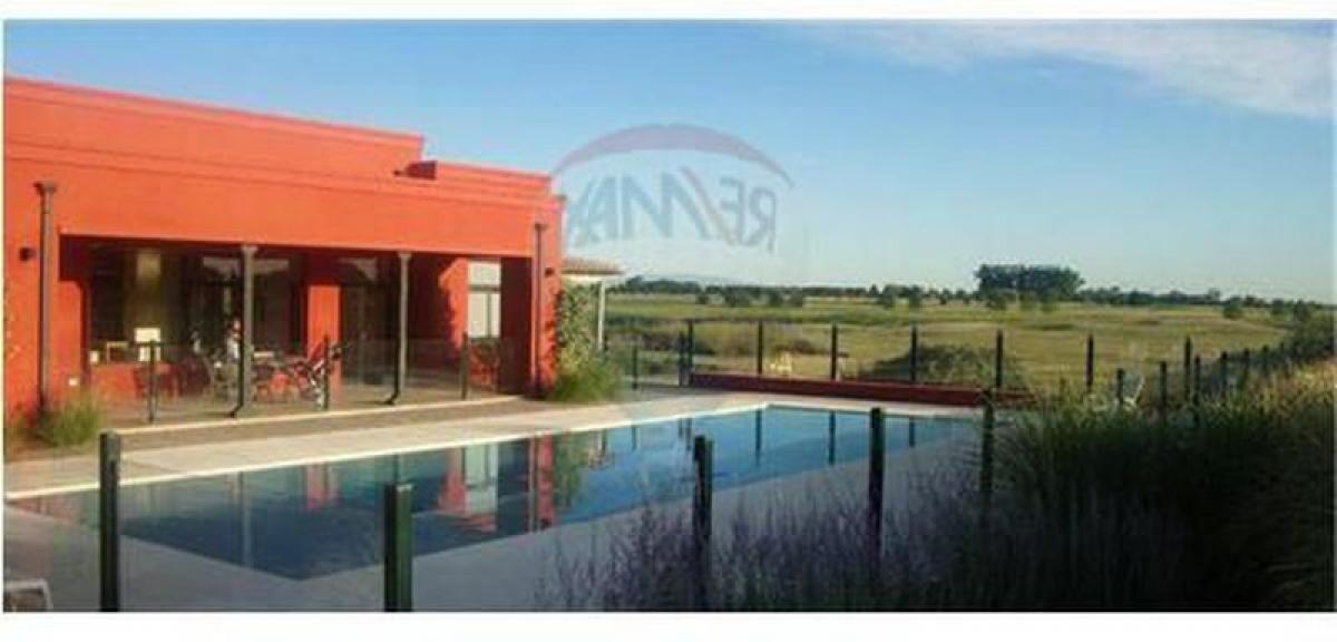  Land in Lujan, Argentina No. 36910